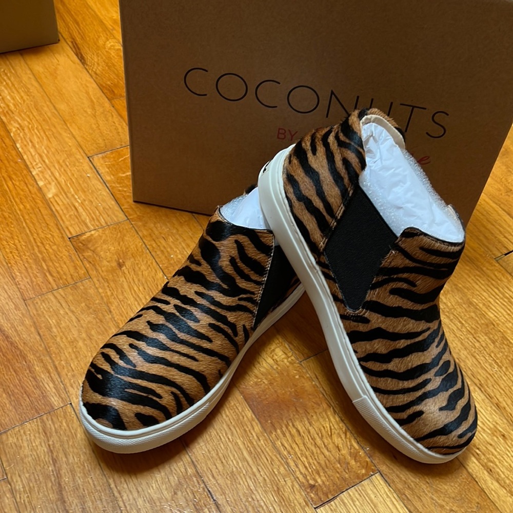 Harlan Slip-On Sneaker Size 7.5 - Coconuts by Matisse